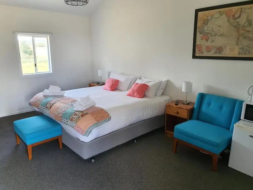 1 Bedroom Single Bungalow