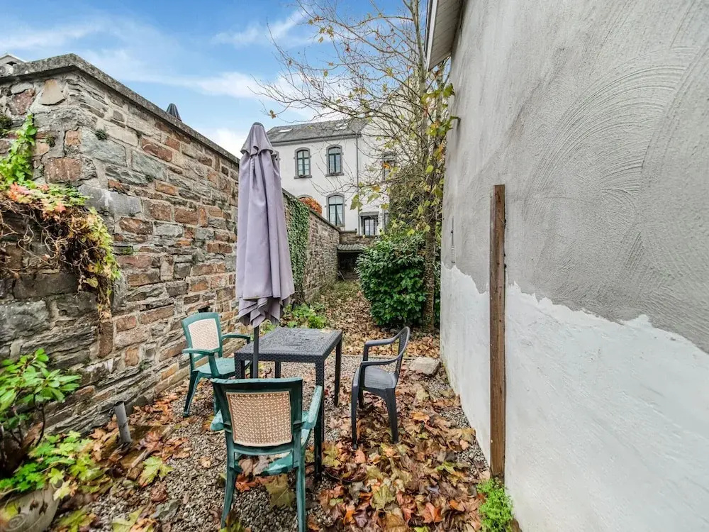 Characteristic Holiday Home in Cherain With Balcony - фото 16