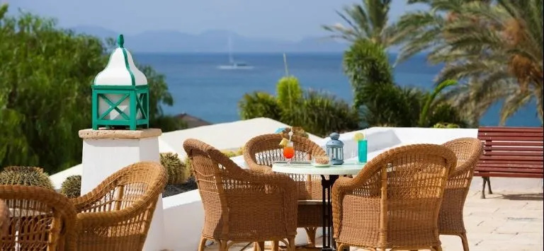 Beach & Waterfront