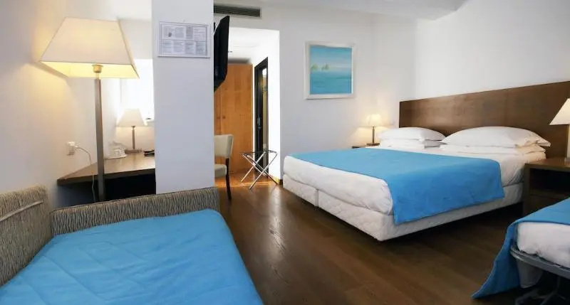 Hotel Plaza - Chambres