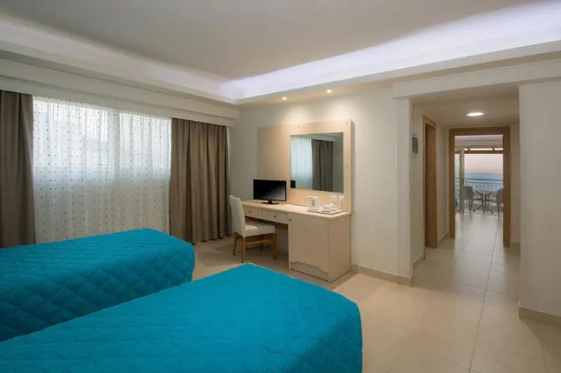 Grand Blue Beach Hotel - Chambres