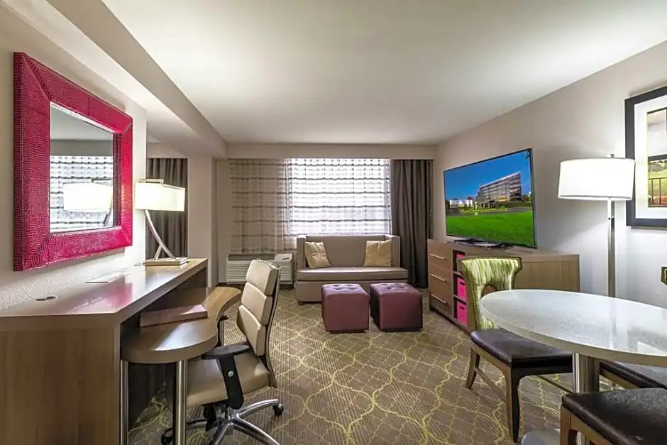 DoubleTree by Hilton Winston Salem - University - Chambres