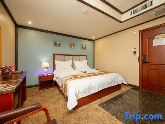 Business Double room (full double bed)