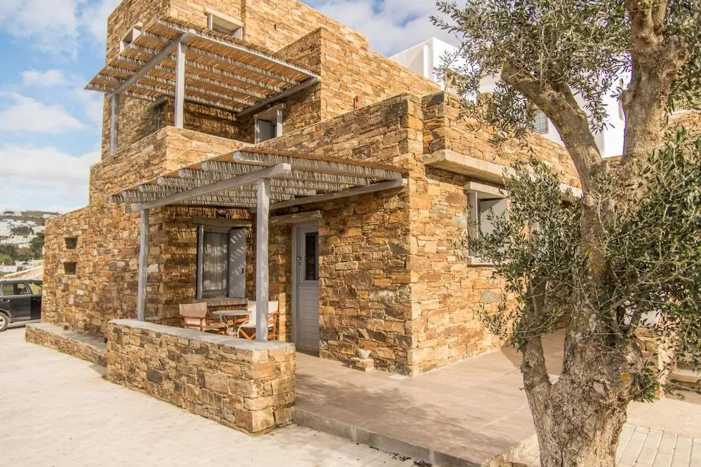 Tinos Pegion House