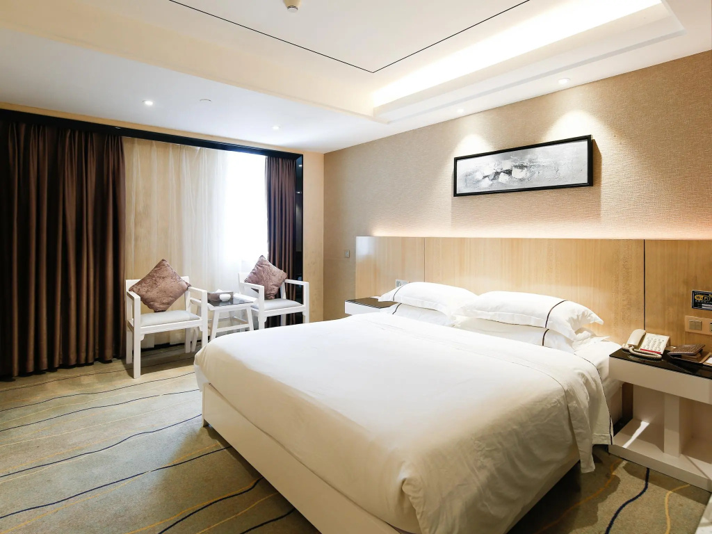 Deluxe Double room (full double bed)