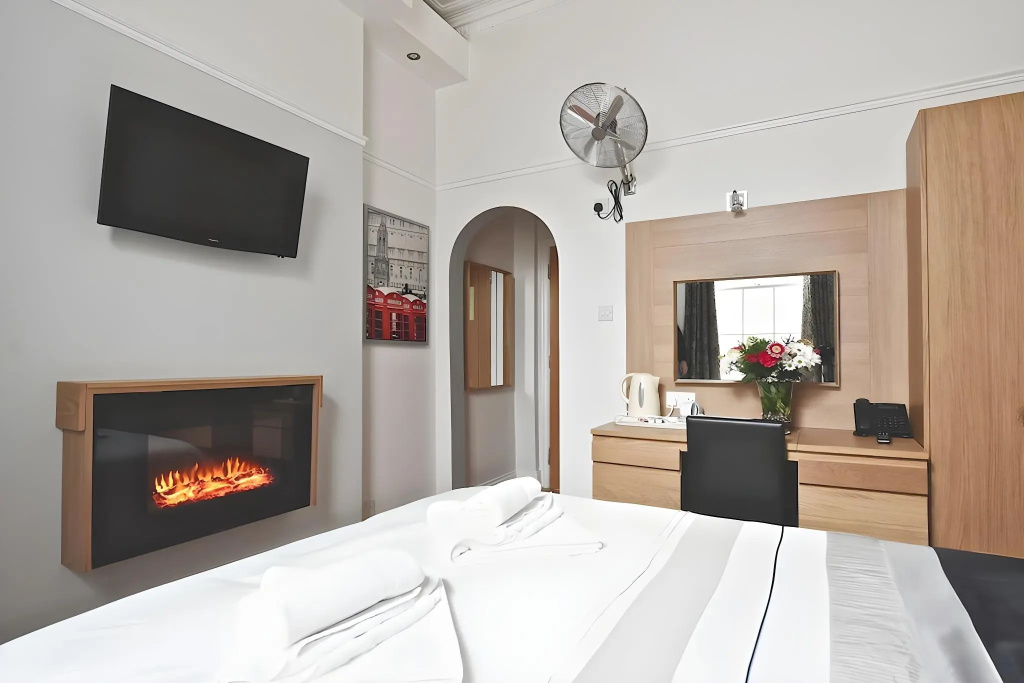 Отель Linden House Hotel в Лондоне