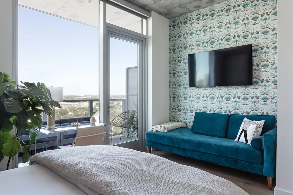31st floor condo on Rainey St by Locale