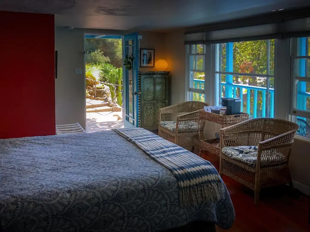 Double Studio (full double bed)