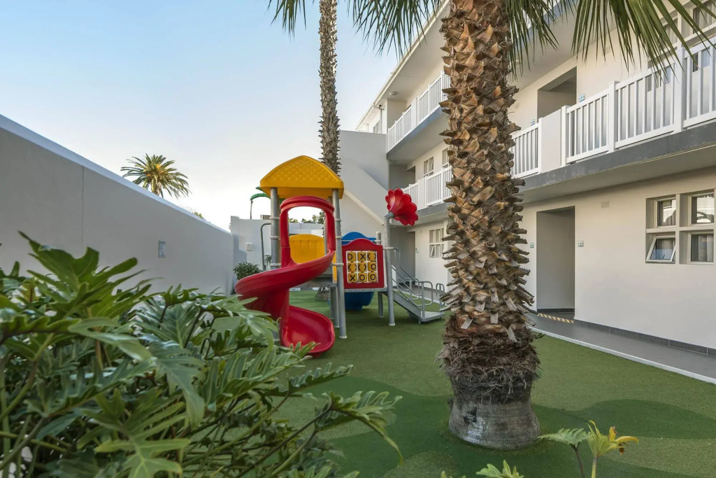 Hotel photo 12