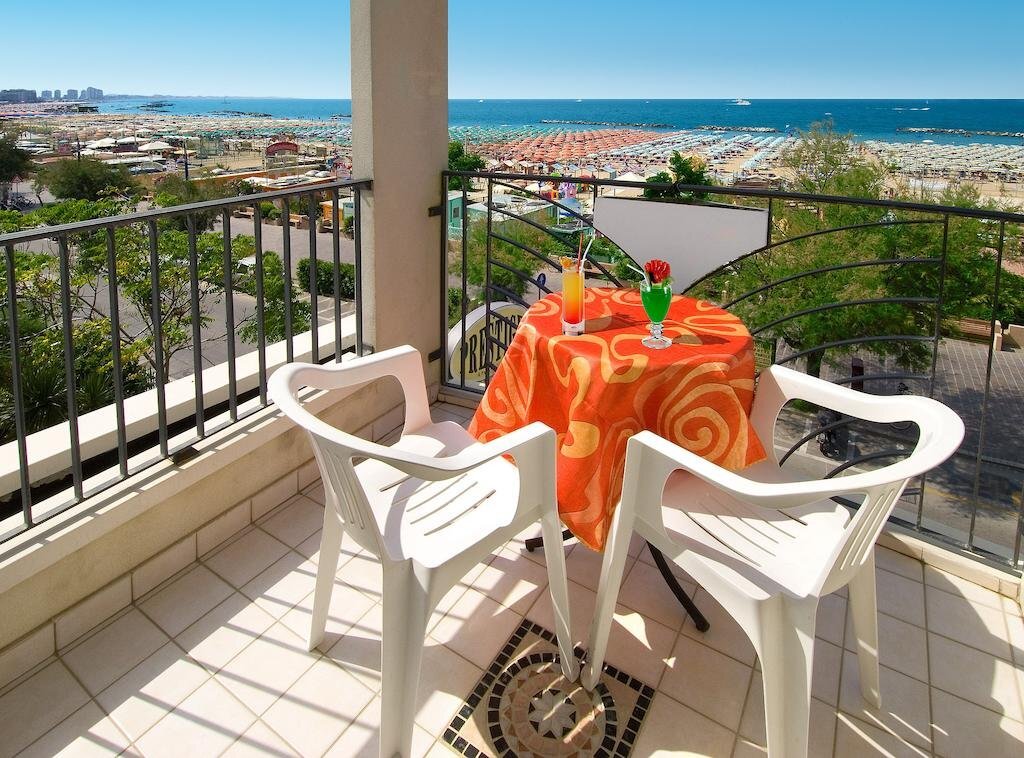 Balcony & Terrace