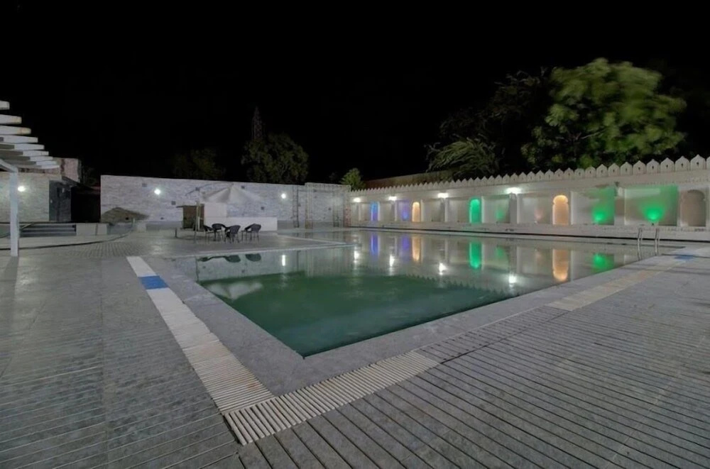 Hotel photo 12