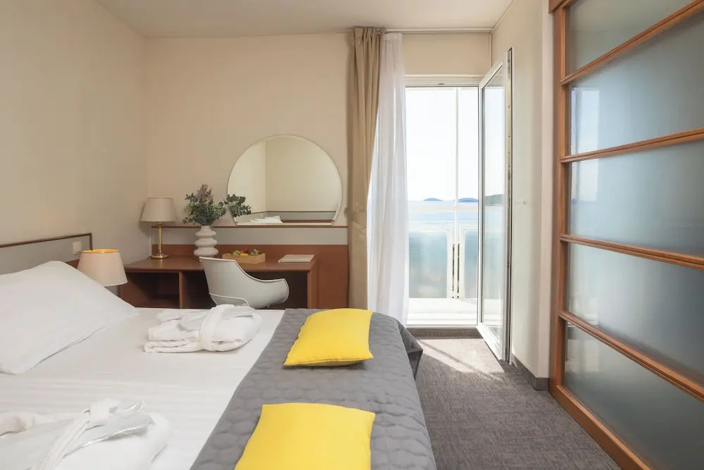 Single Junior Suite with balcony