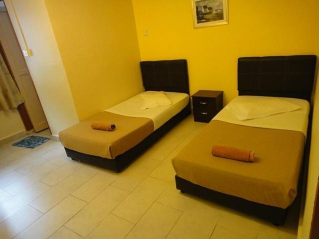 Eight Mentigi Guesthouse