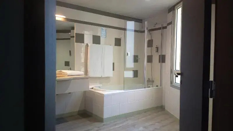 Hotel Euro Moniz - Chambres