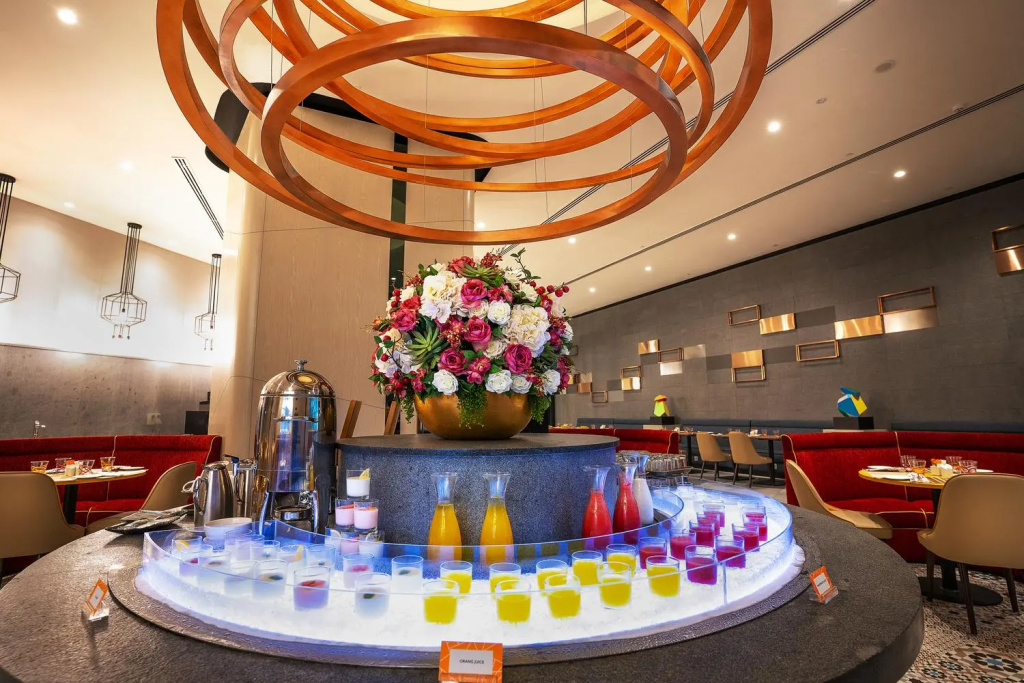 Lobby & Reception