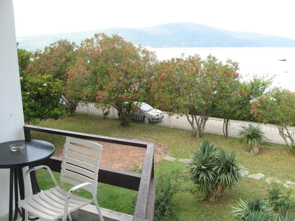 Standard Double room with balcony and with sea view (full double bed)