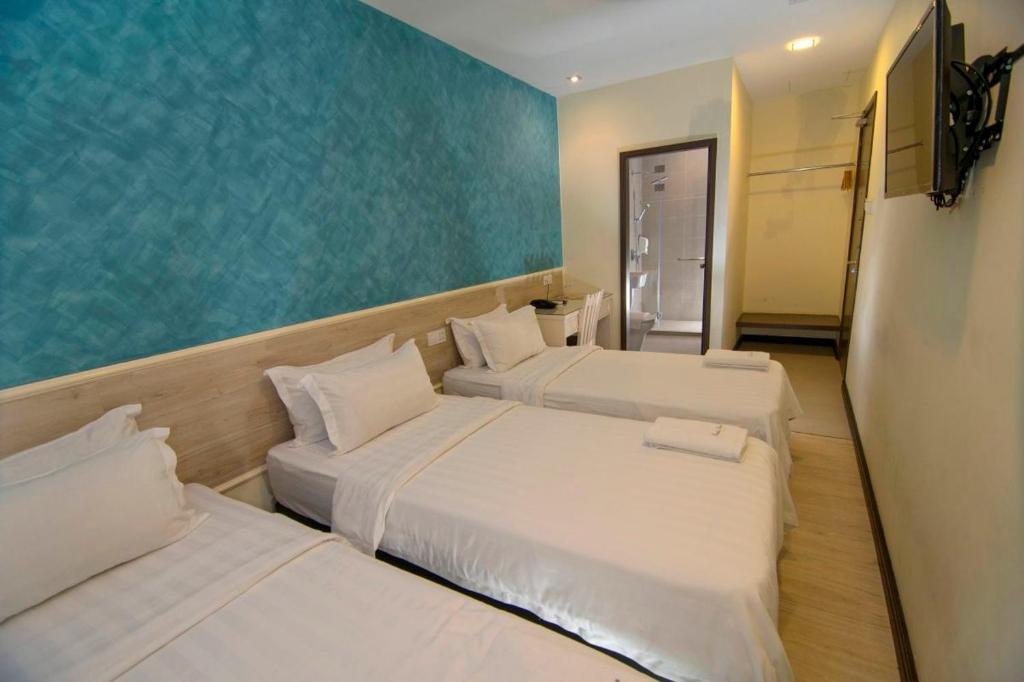 Pantai Inn