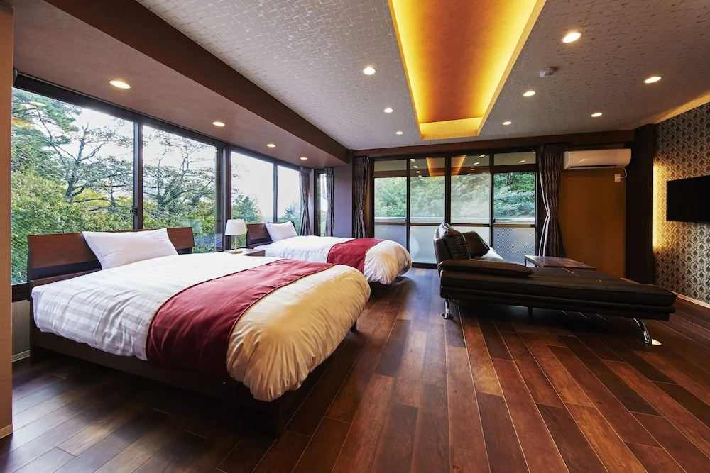 Deluxe Double room with balcony (twin beds)