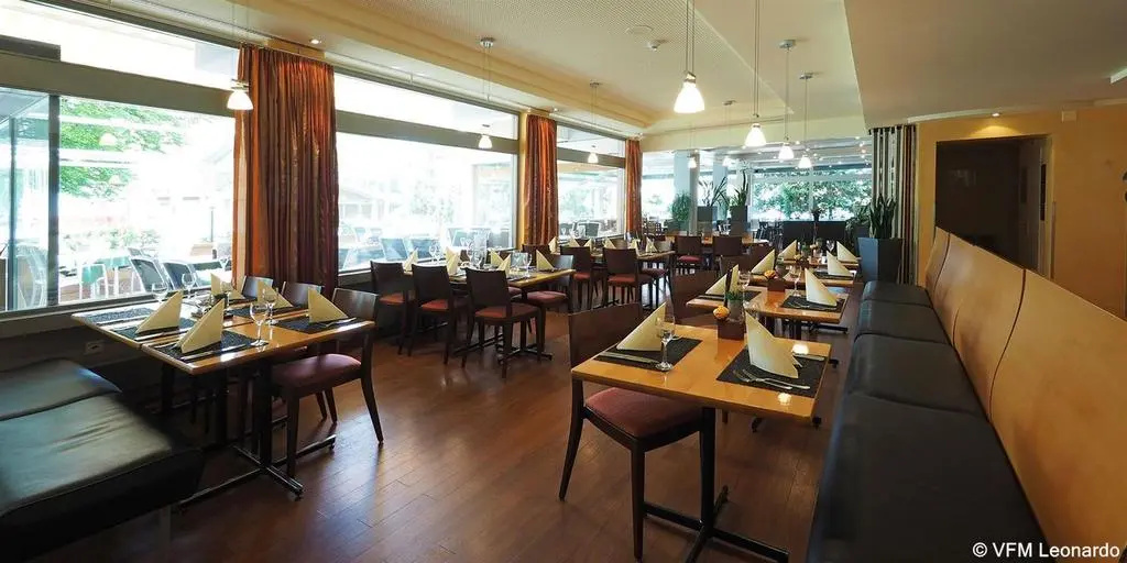 Food & Beverage
