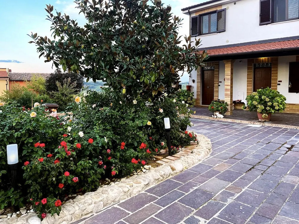 Amazing 2-bed Apartment in Paglieta for 6 People