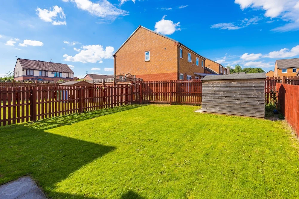 5 Bed House Manchester by MCR Dens