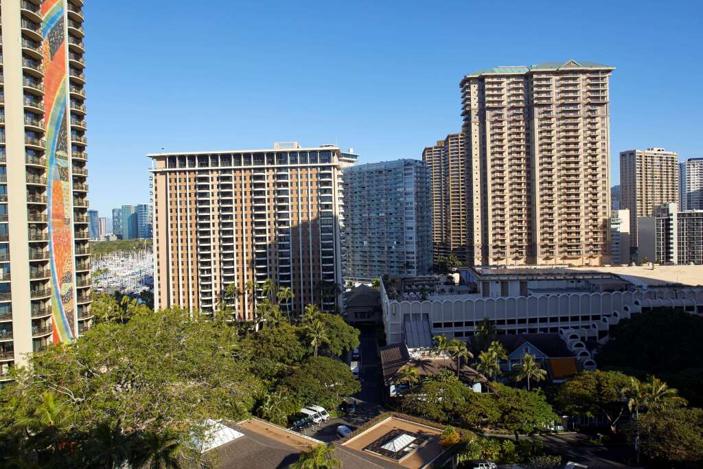 Hilton Hawaiian Village Waikiki Beach Resort