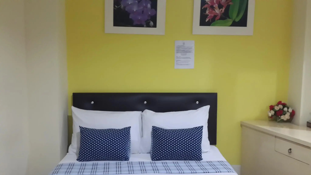 Economy Double room (full double bed)
