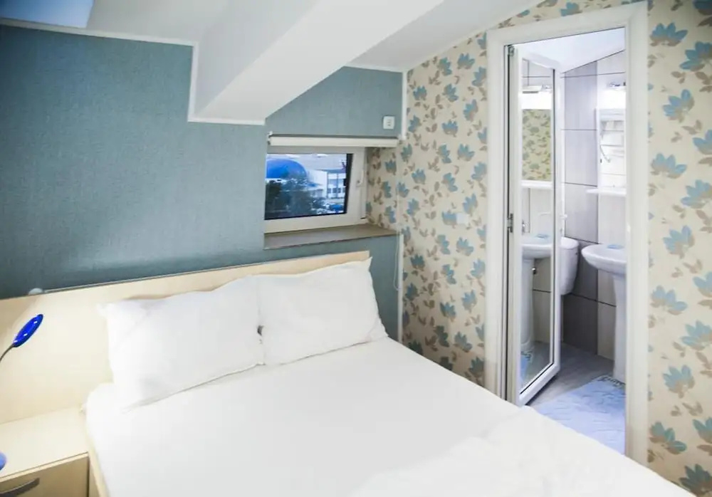 Superior Double room (full double bed)