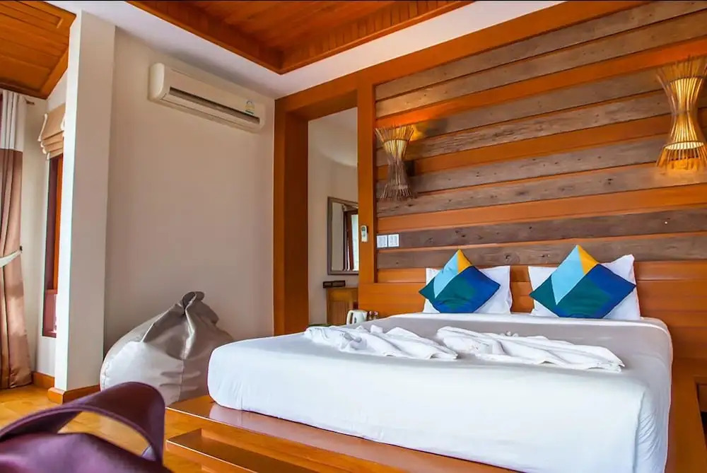 Вилла с балконом и с видом на море в Salakphet Resort