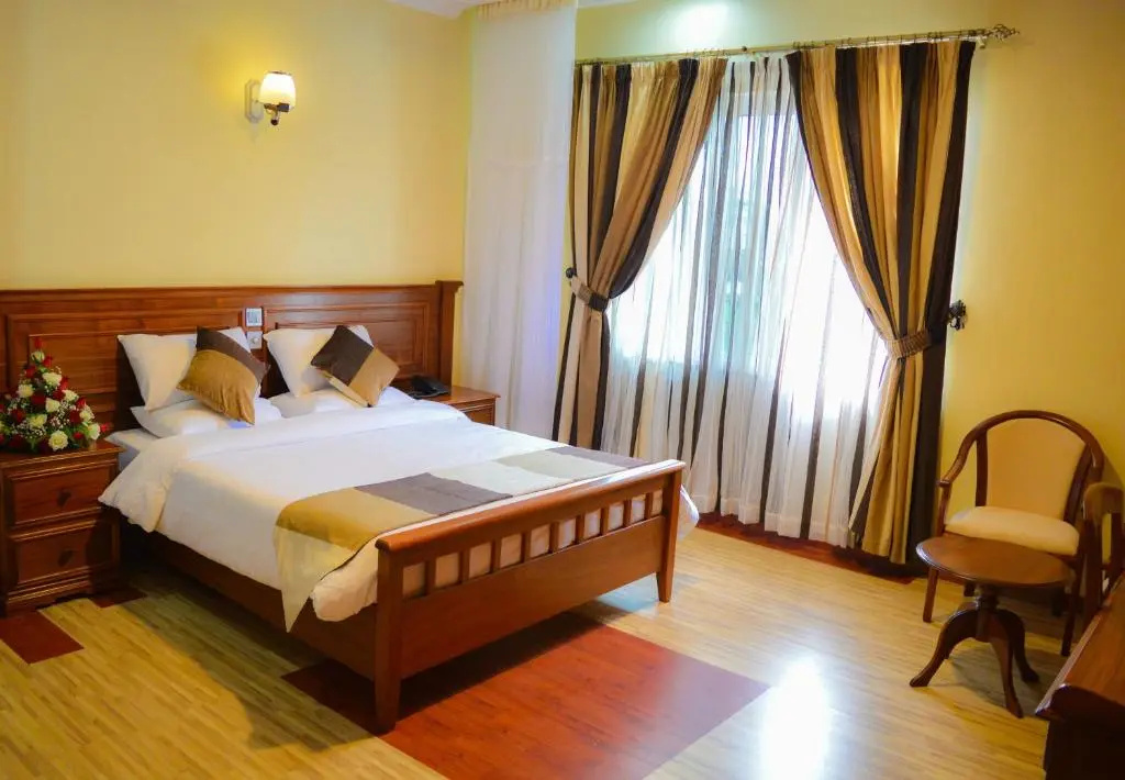 Executive Double room (full double bed)
