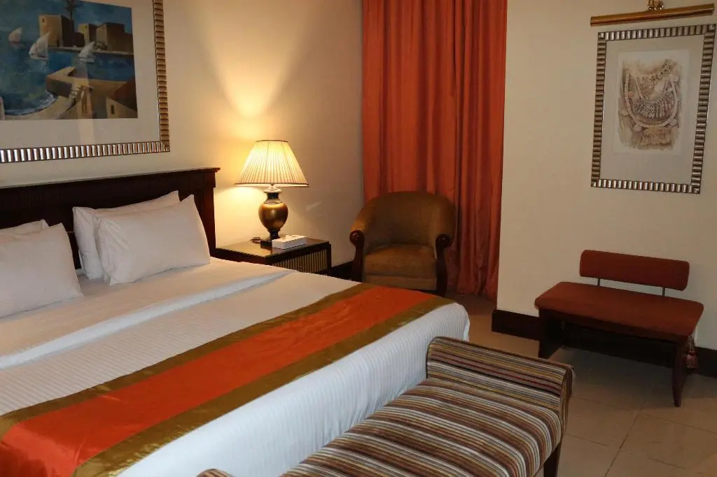 City Seasons Suites - Général