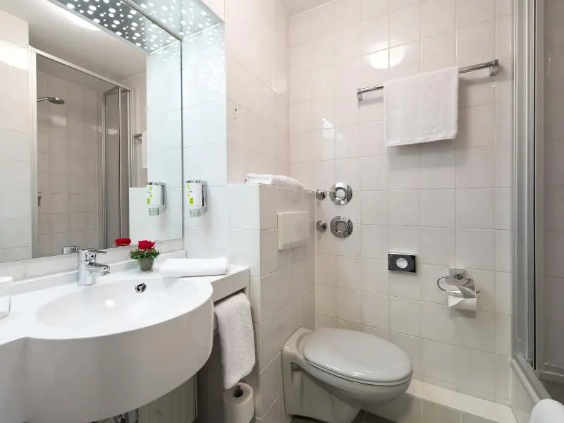 ACHAT Hotel Hockenheim - Chambres