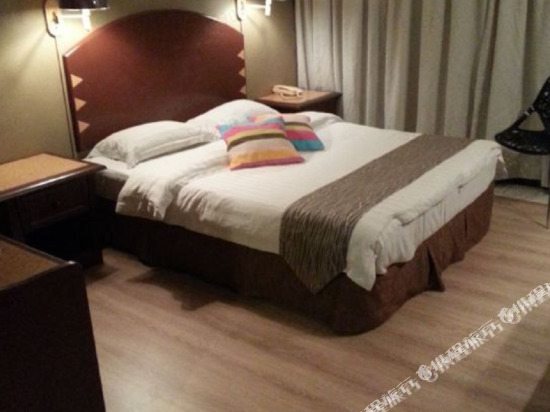Casuarina Hotel