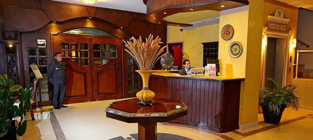 Lobby & Reception
