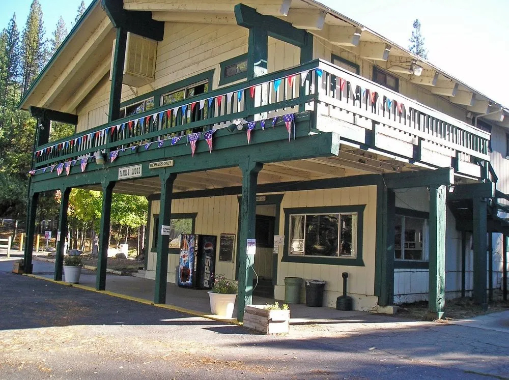 Yosemite Lakes RV Resort
