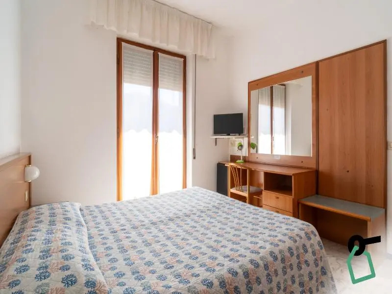 Standard Double room with balcony and with partial sea view (full double bed)