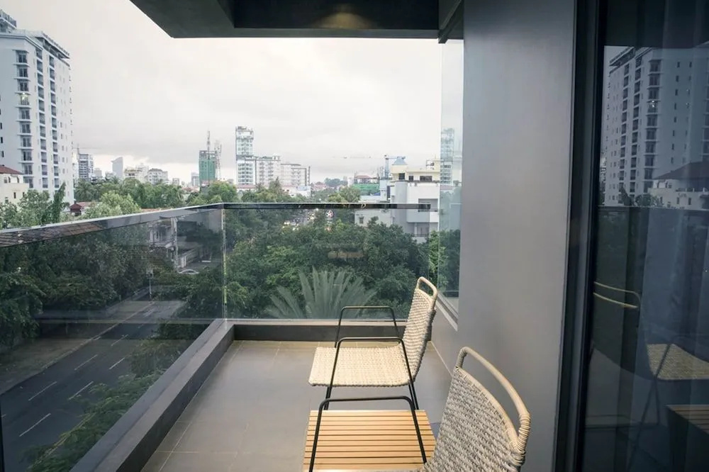 Balcony & Terrace