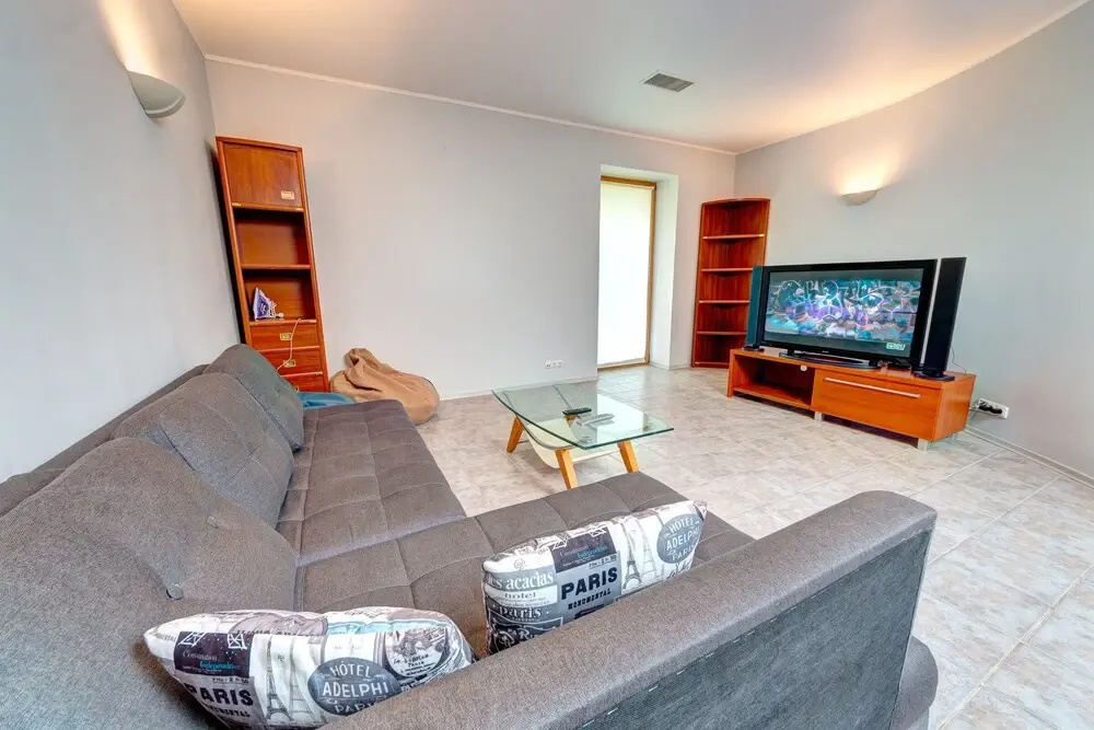 Luxury 3-bedroom apartment Gonchara