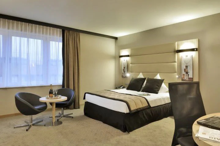 Novotel Brussels Centre Midi Station Hotel Room Type - Superior King Room
