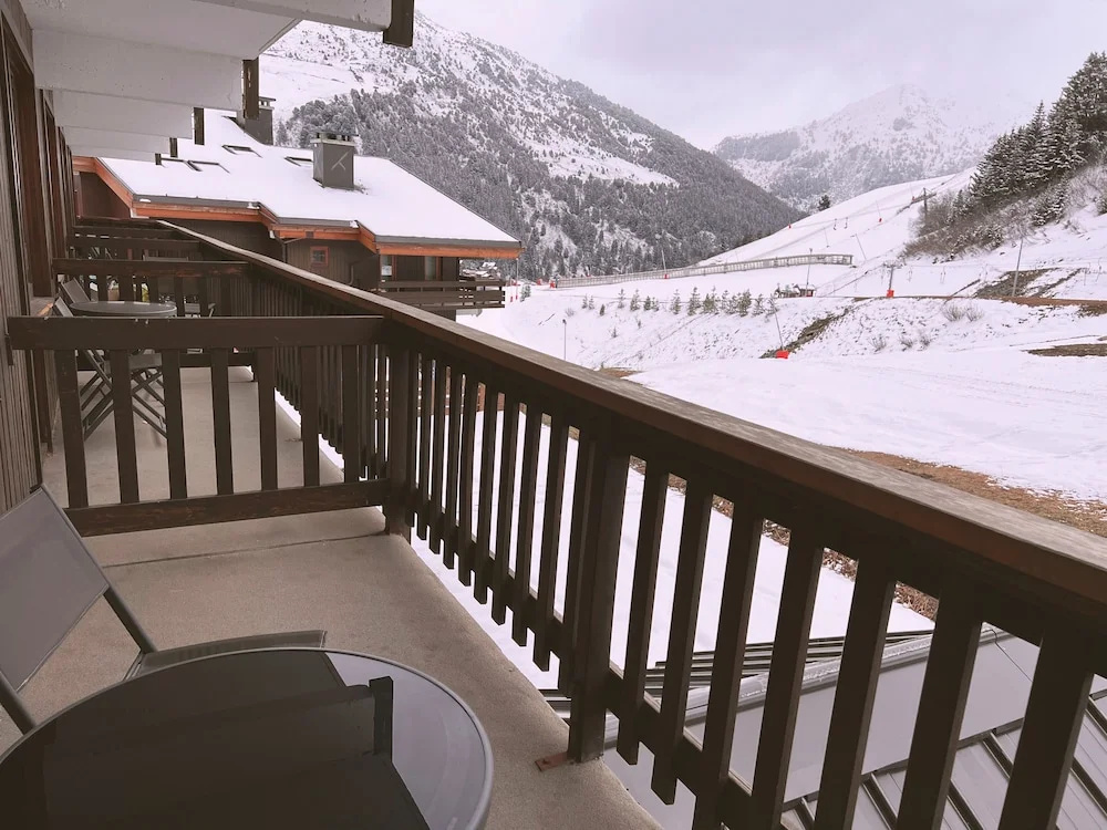 Balcony & Terrace