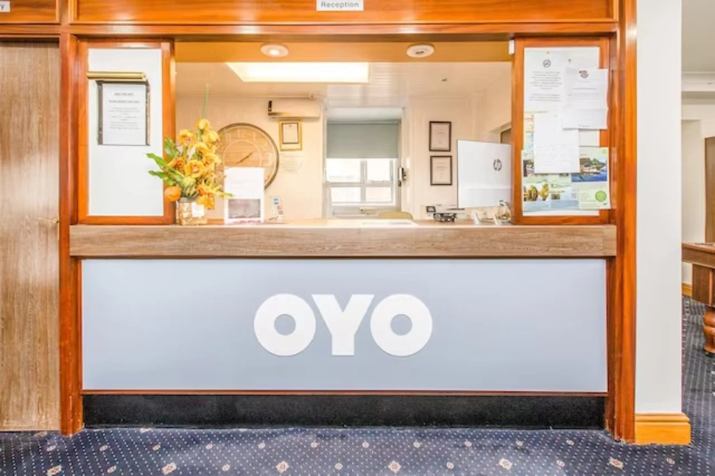 OYO Stade Court Hotel - Général