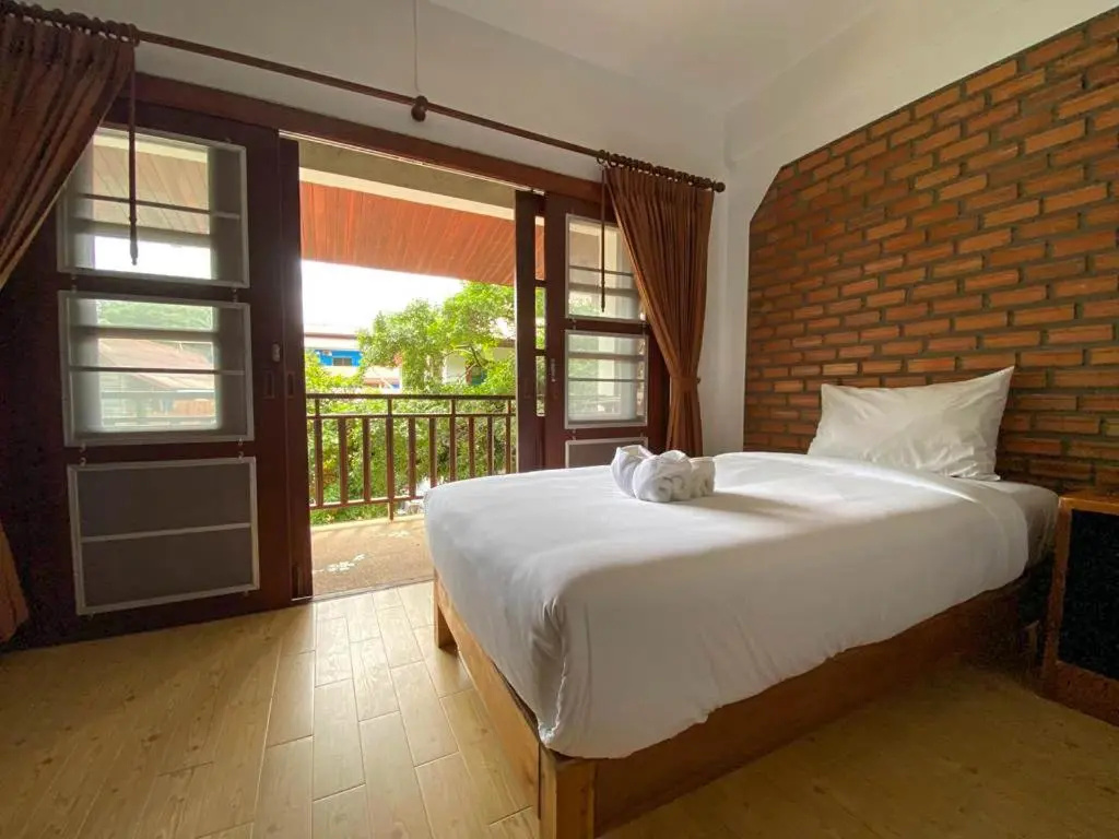 Economy room