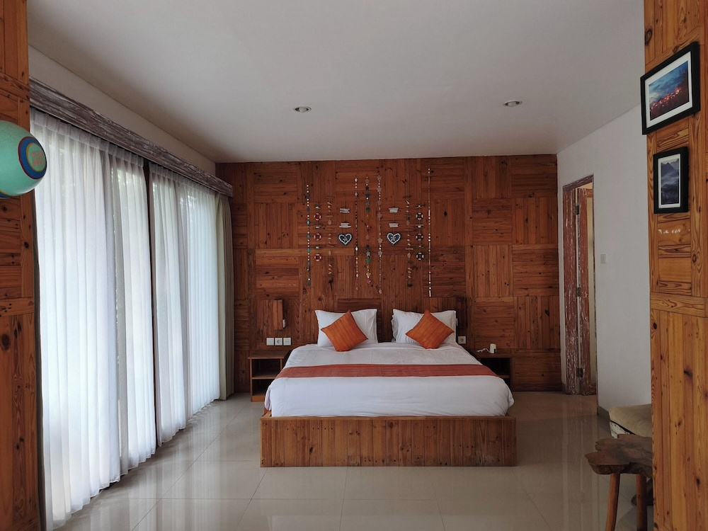 Suite with balcony