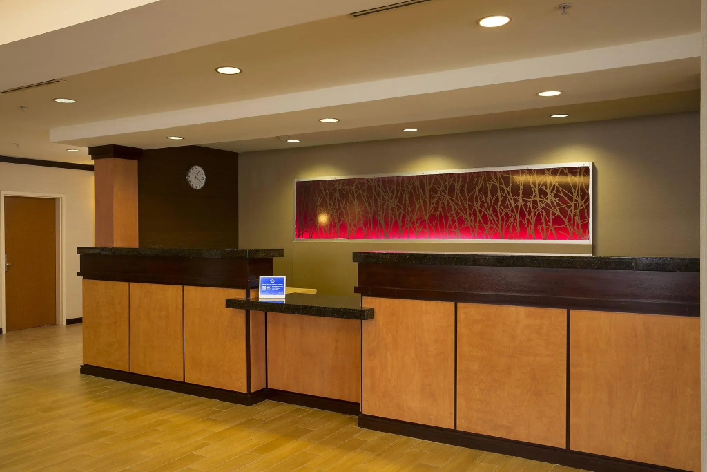 Lobby & Reception