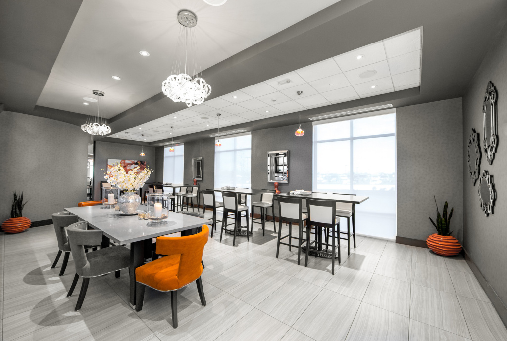 Holiday Inn Hotel & Suites Davenport by IHG - Général