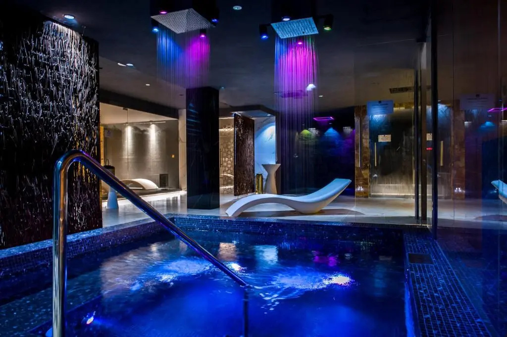 Hotel photo 12