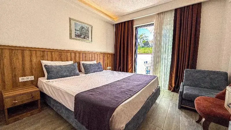 2 Bedrooms Suite with balcony