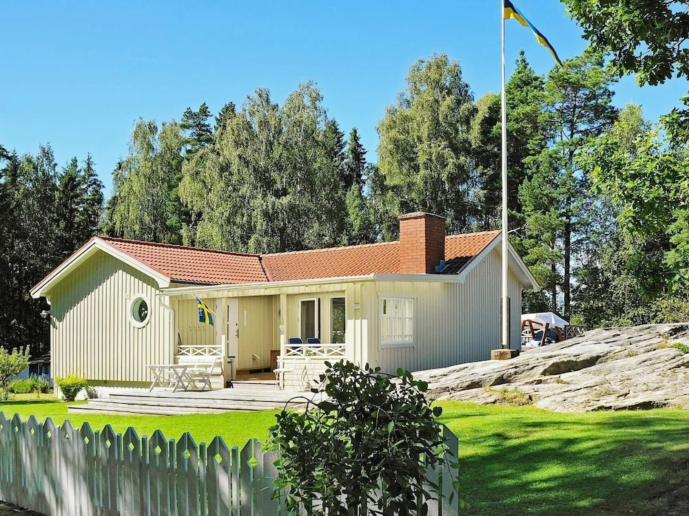 5 Star Holiday Home In Uddevalla