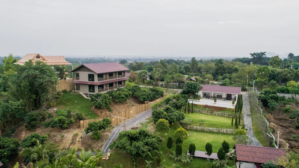 Люкс в Thanburi Resort