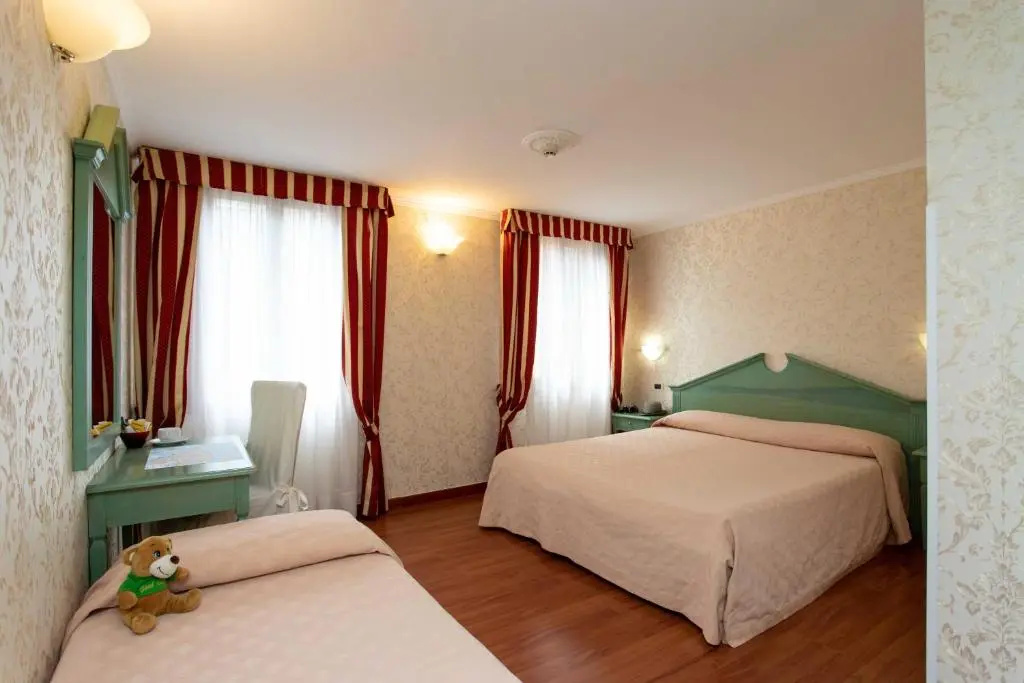 Triple room